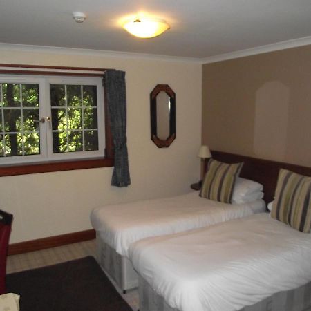 The Dalgarven House Hotel Kilwinning エクステリア 写真