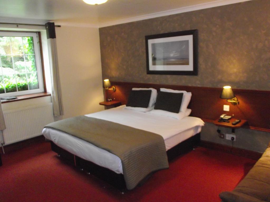The Dalgarven House Hotel Kilwinning エクステリア 写真